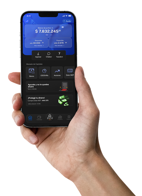 Teléfono móvil en la mano